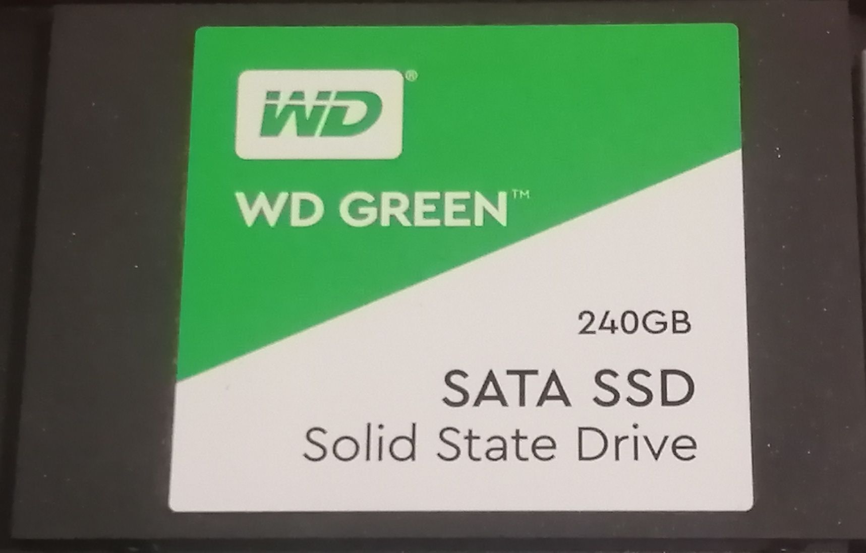 SSD накопитель на 240 gb