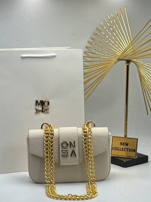 Стилна дамска чанта