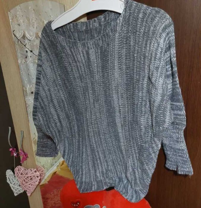 Bluza tricot gulor tip barcă  cu fir argintiu