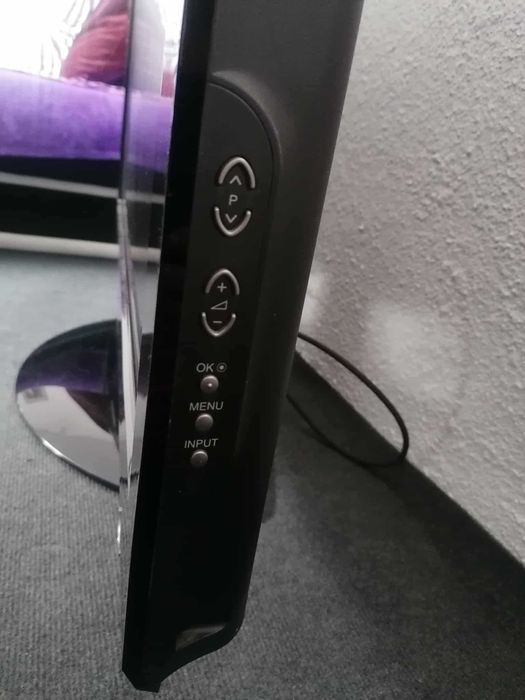 телевизор LG - 107см диагонал на екрана