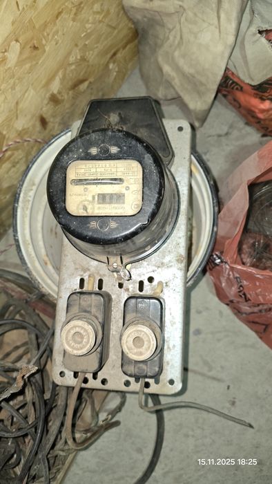 Электросчетчик ссср советский.