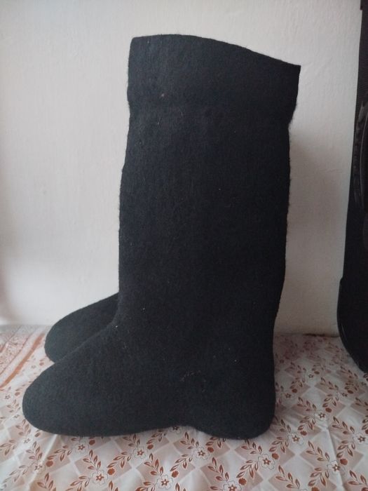 Продам валенки на 42 размер 1500
