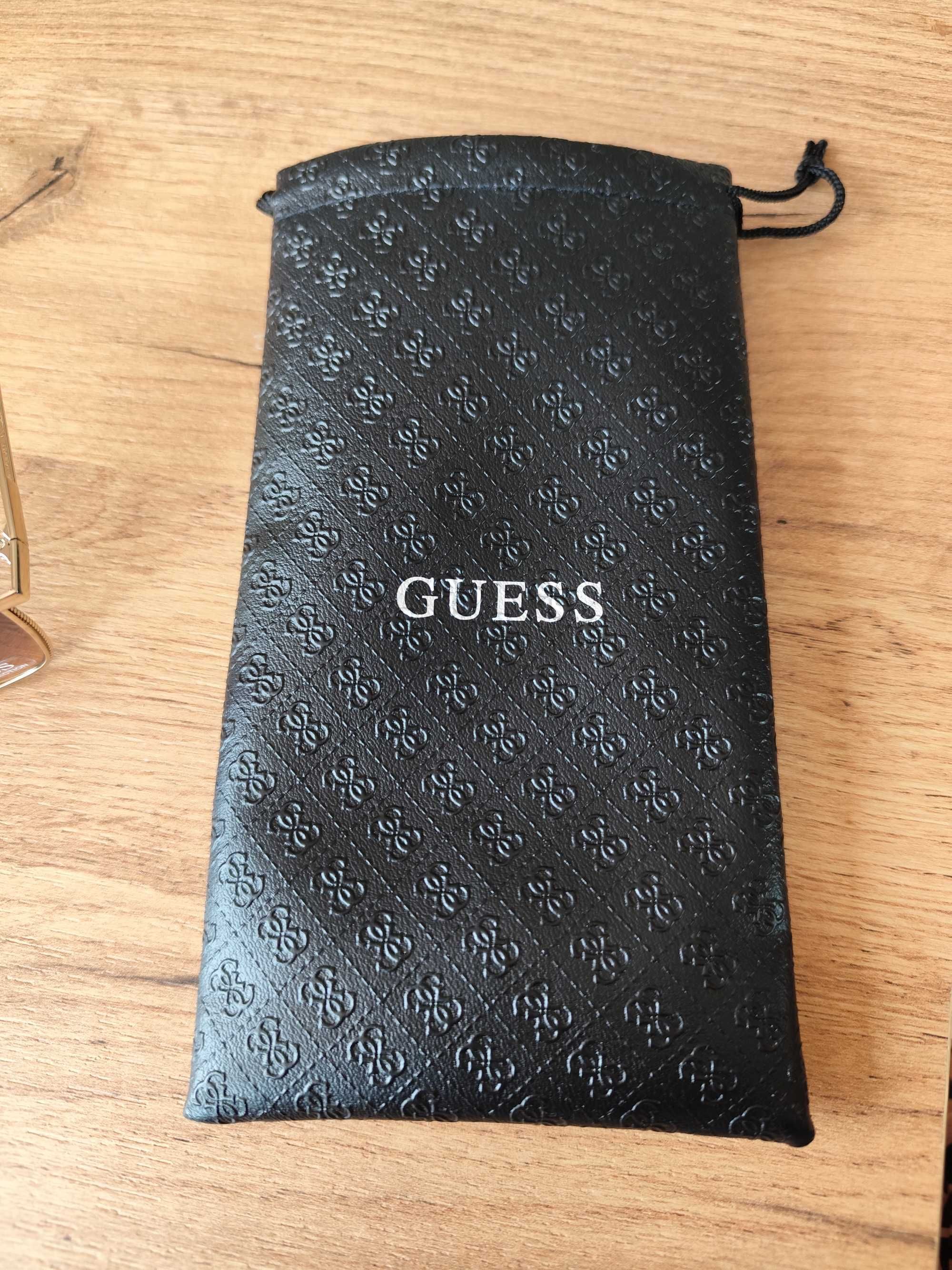 Оригинални слънчеви очила на GUESS