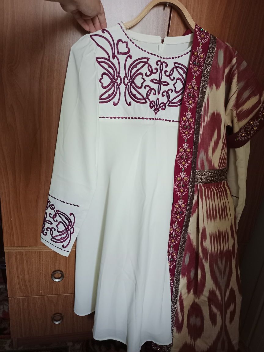 Национальное женское платье