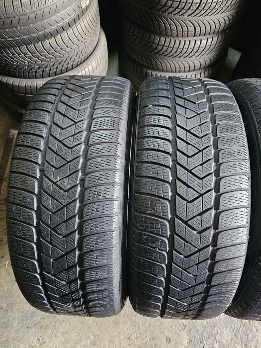 4 anvelope iarna  235 60 18 Pirelli 2022