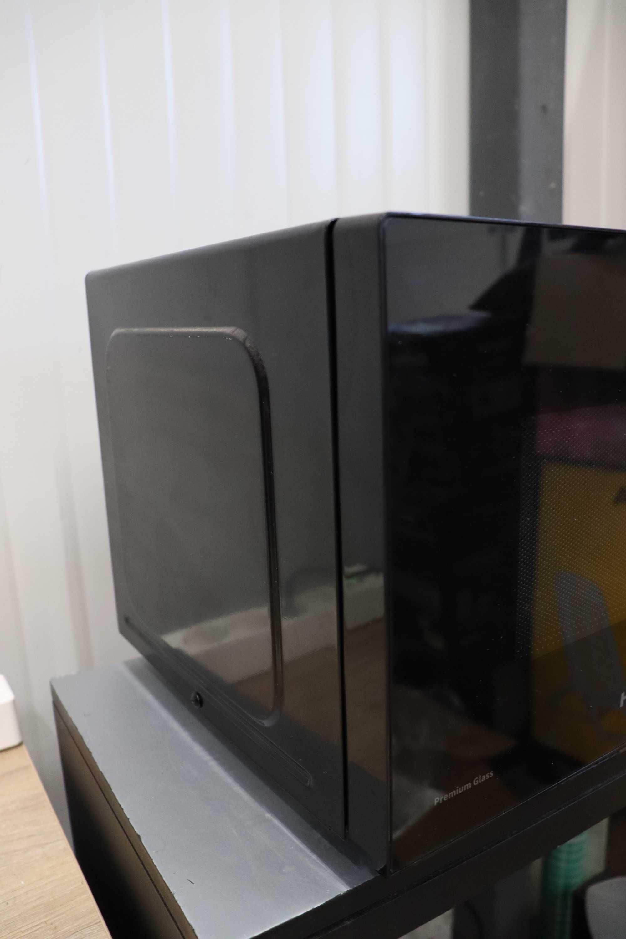 Hisense 23L микровълнова фурна 800W, размразяване, Smart Cook