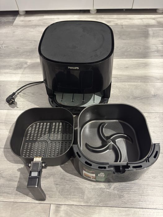 Friteuza cu aer cald Philips HD9280/90 Airfryer Essential Collection