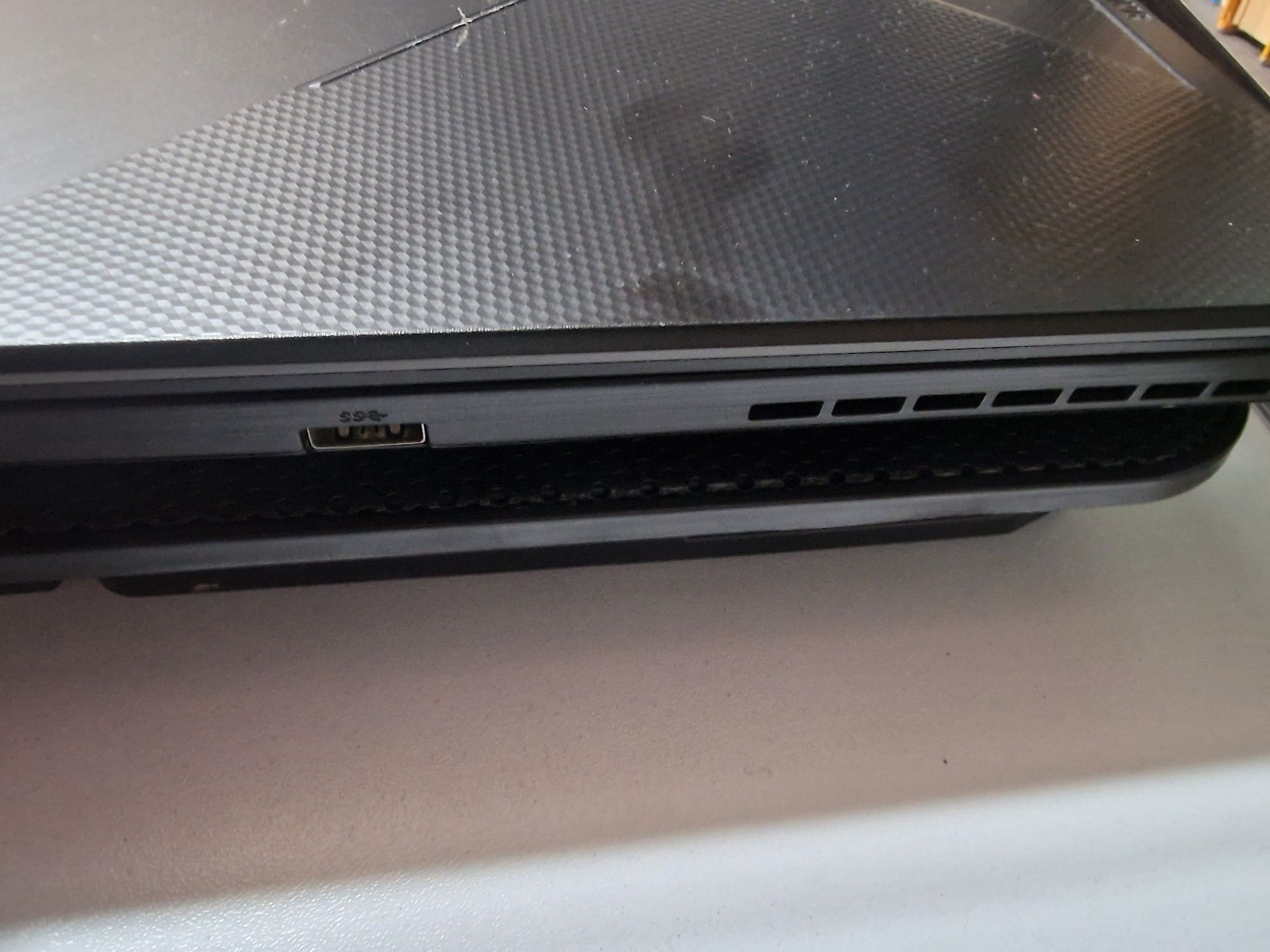 Laptop Asus gaming TUF F15
