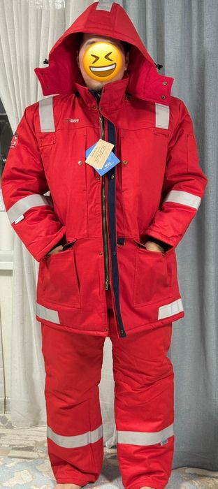 Продам зимнию спецодежду