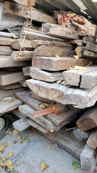 Чорни паталог тахта  сотилади