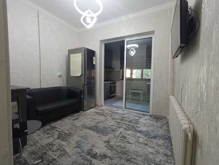 Продается светлая, уютная 4 комнатная  квартира на Юнусабаде 19 кв