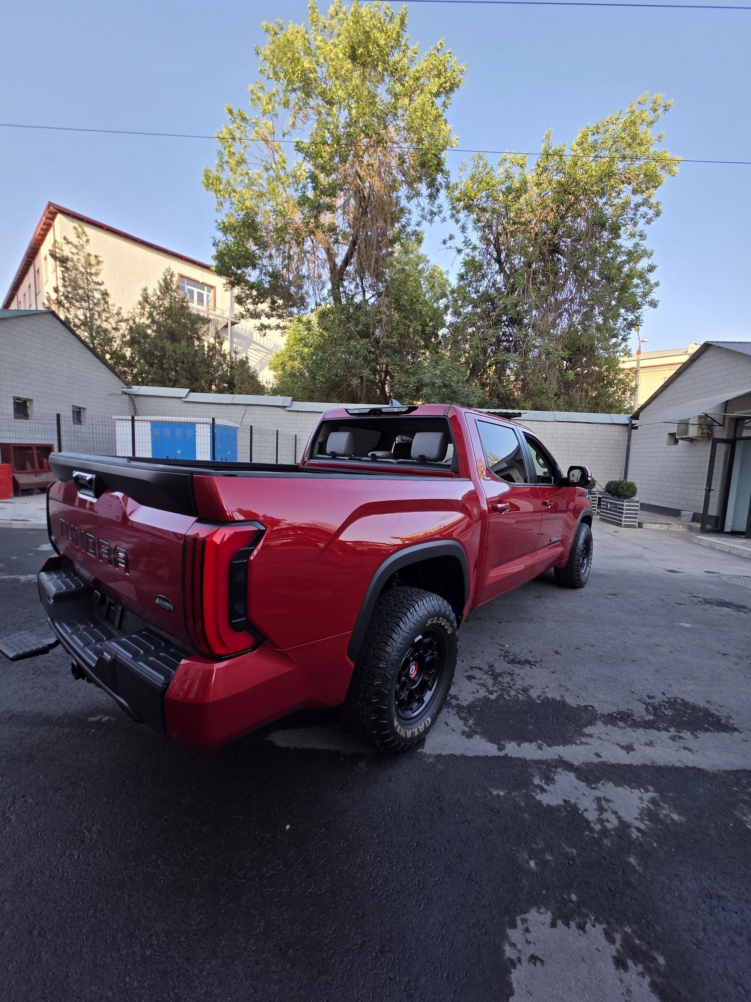 Toyota tundra USA 4х4