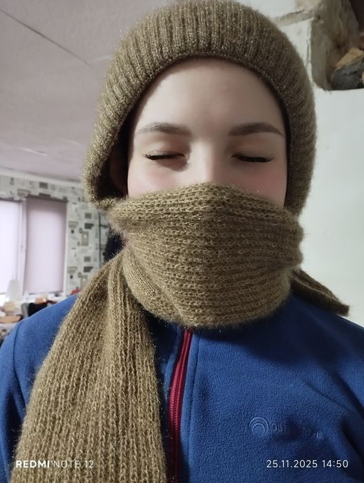 Шапка зимняя с шарфом