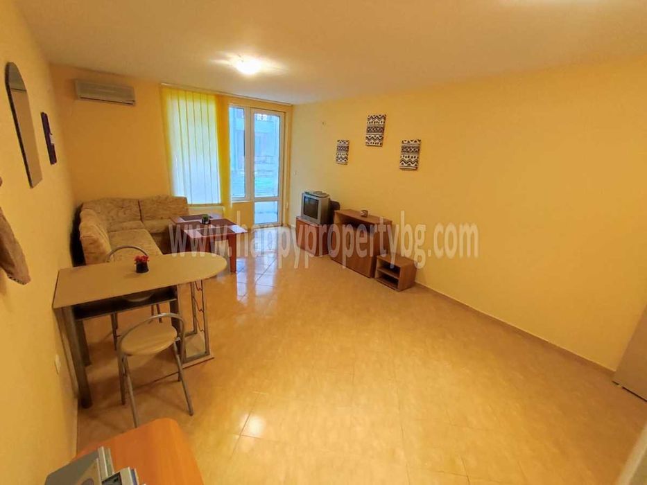 Продава се Двустаен апартамент в к.к. Слънчев бряг - 60 кв.м за 1015 €/кв.м - Снимка #4