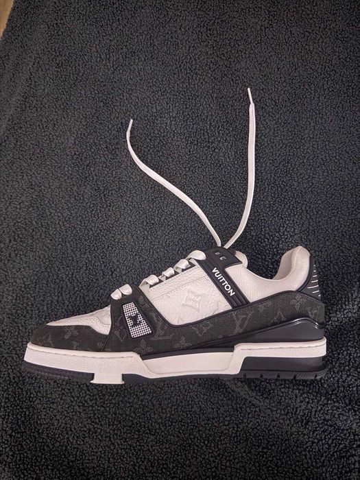 Louis Vuitton Trainers Black 44