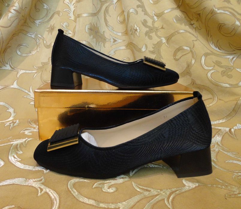 Новые туфли хамелеон, размер 38.