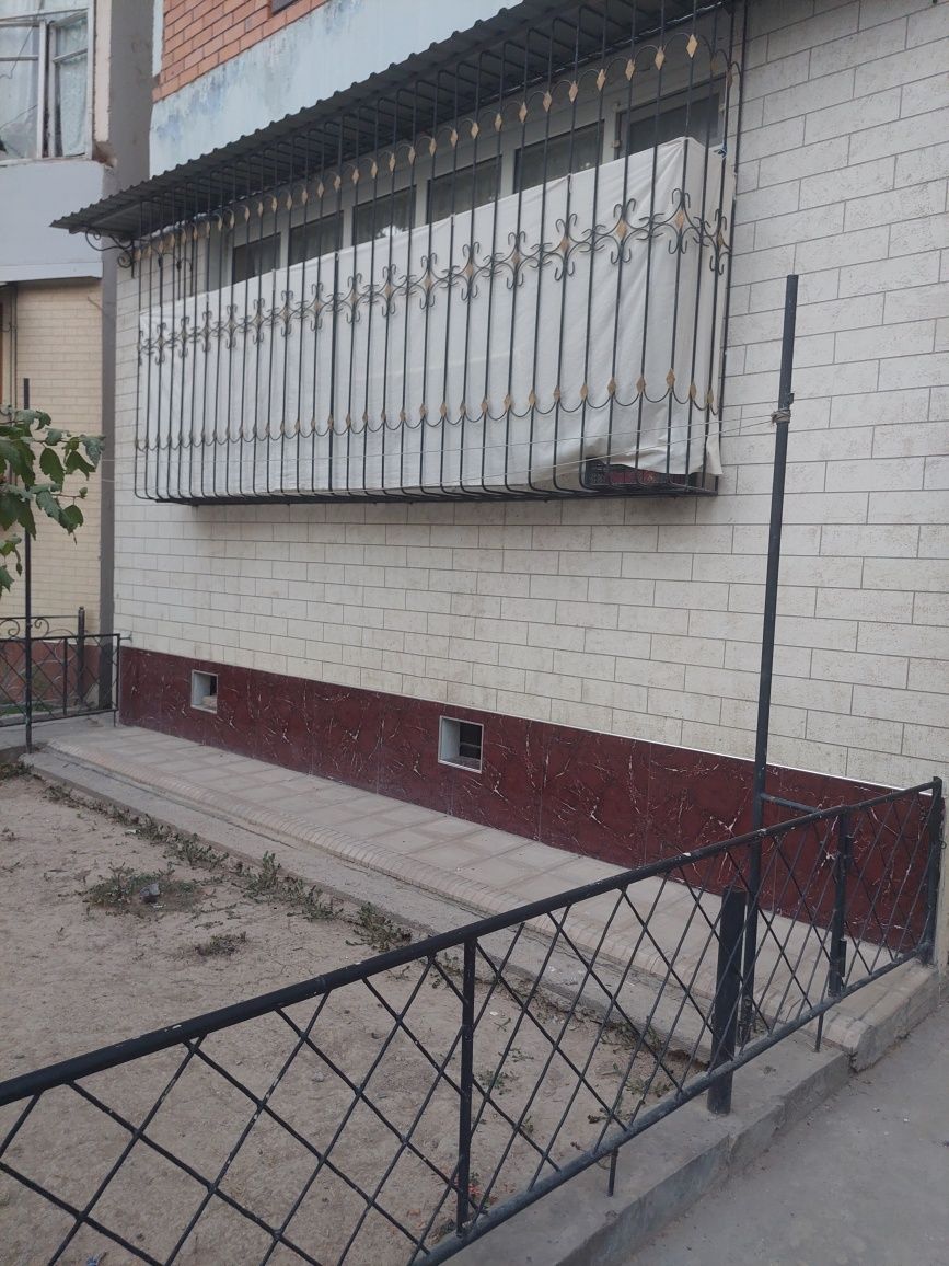 Kora kamish 2/1 da 4/1/4 balkon remont yaxshi srochna sotiadi