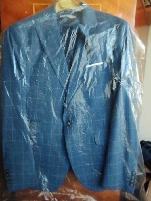 Costum carouri ,sacou, vesta si pantalon