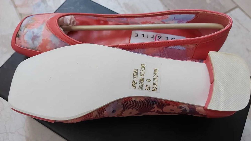 VAND# Pantofi-balerini din piele roz