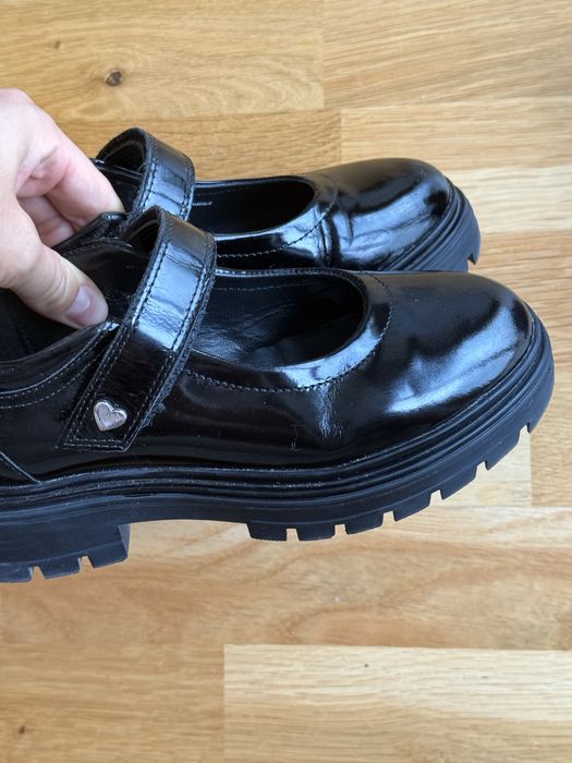 Детски лачени обувки 31 номер CCC