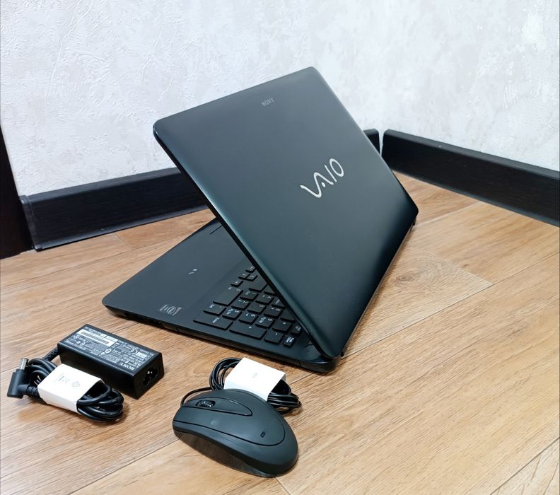 Ноутбук Sony, ДЁШЕВО Windows 11, Microsoft office.