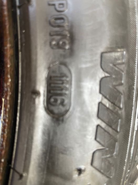 Гуми Pirelli с метални джанти 17-ки