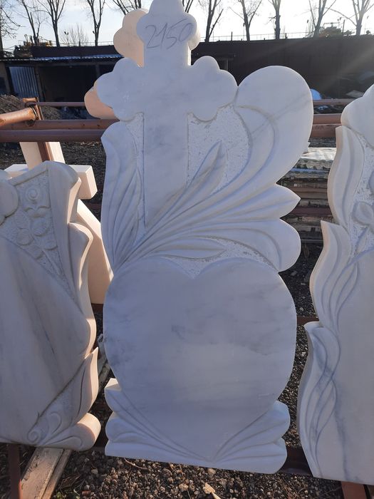 Prelucrare marmura  granit prelucrare  momente funerare  placări cavou