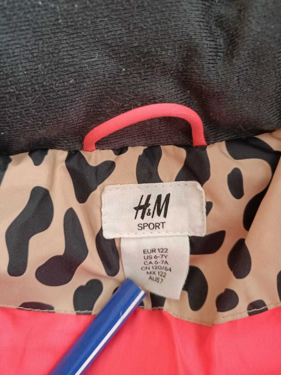 Зимняя детская куртка H&M для девочек  рост 122 (8 лет)