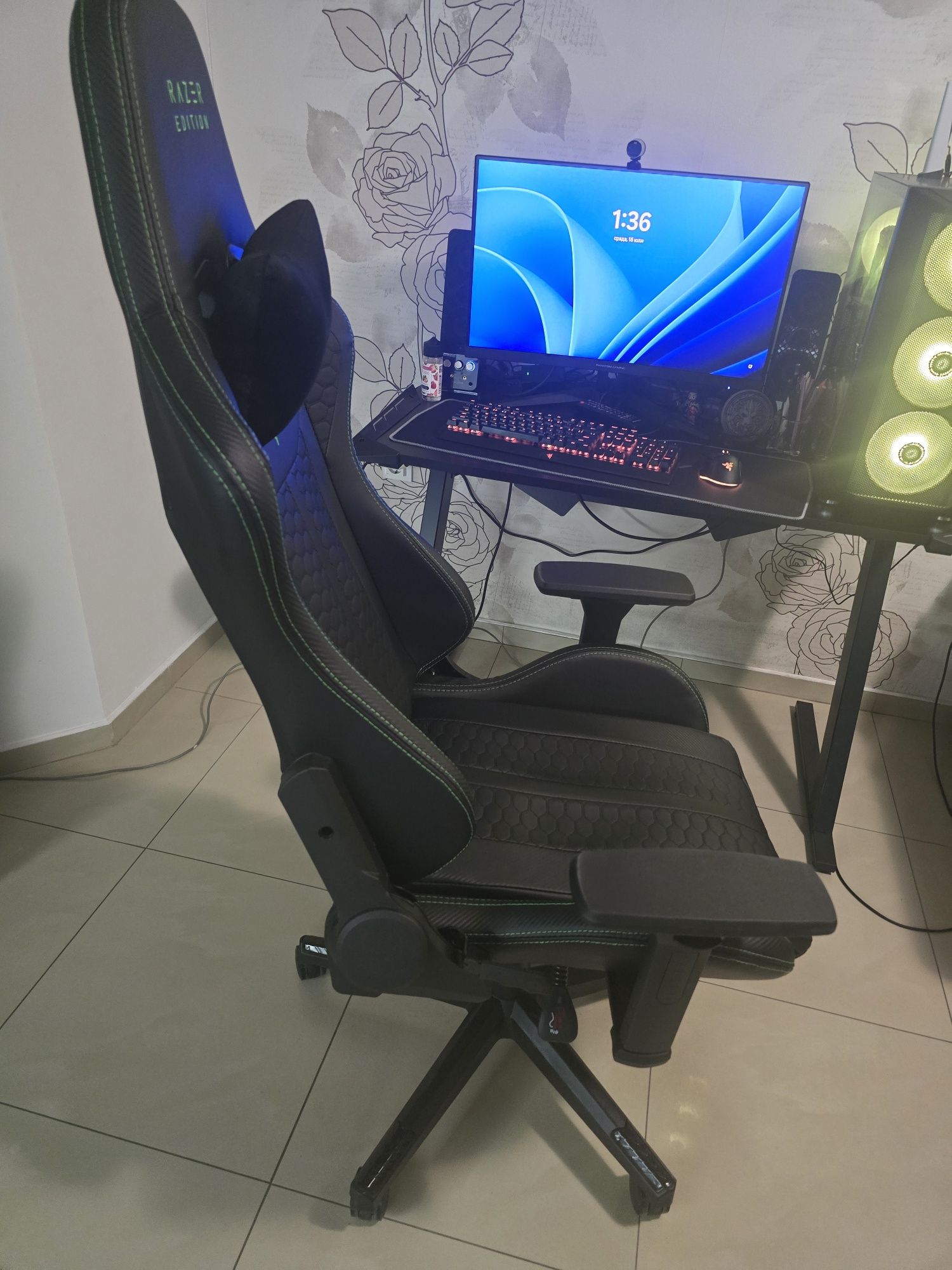 Геймърски стол Razer