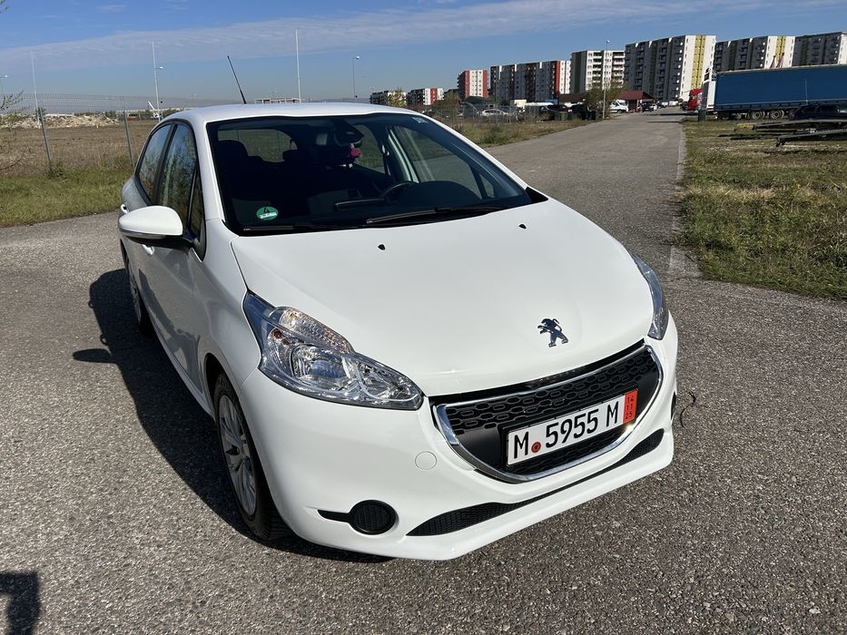 Peugeot 208 Active benzina