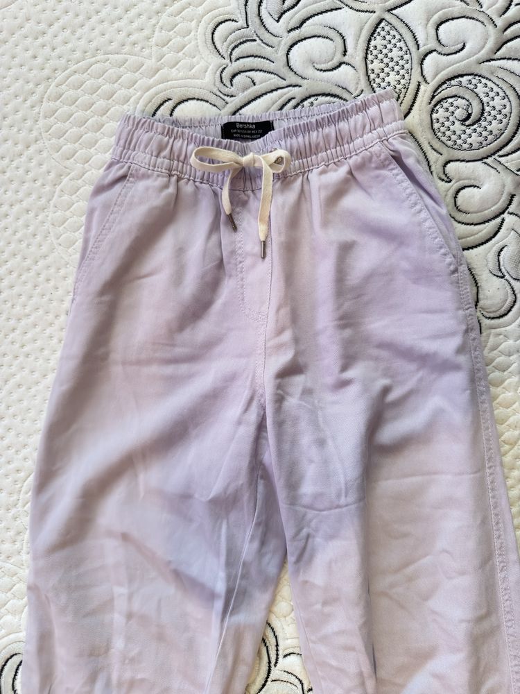 Pantaloni Bershka noi