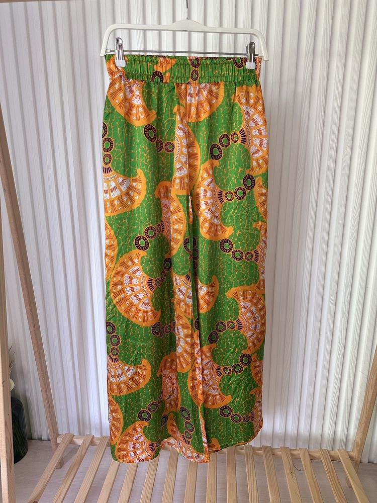 Продавам рокли на FARM RIO и Ted Baker