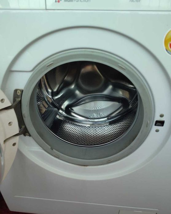 Продается стиральная машина "Атлант" 7 кг! Своя, в рабочим состоянии.