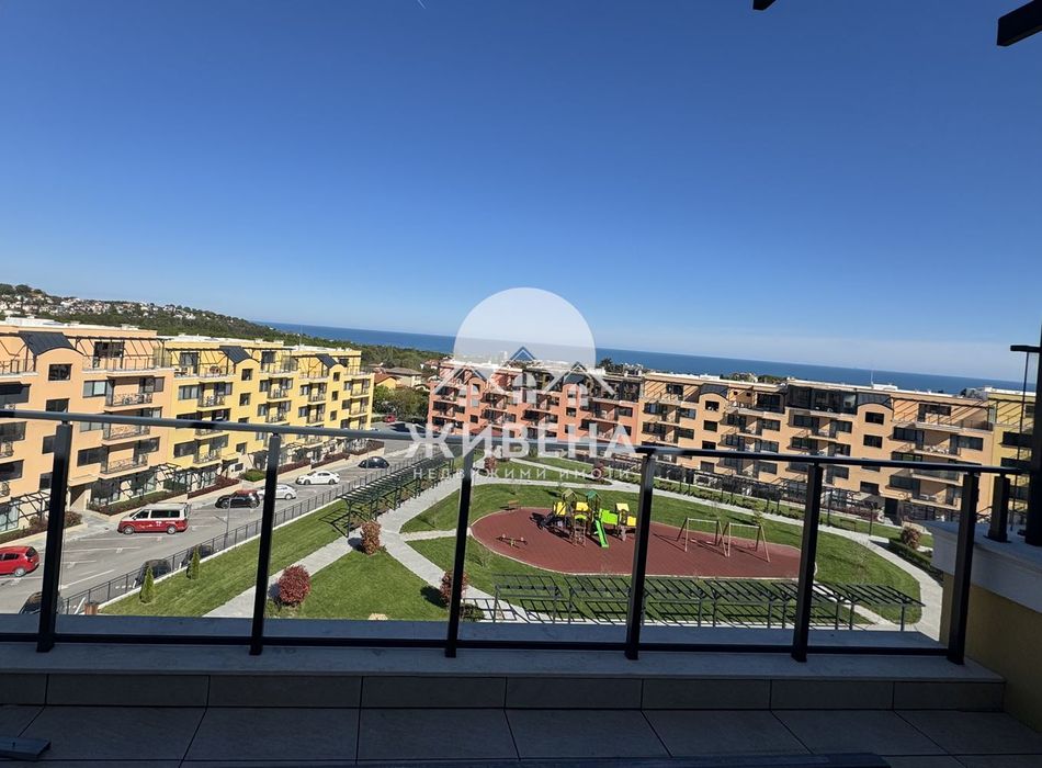 Продава се Двустаен апартамент в к.к. Св.Св. Константин и Елена - 128 кв.м за 1680 €/кв.м - Снимка #1