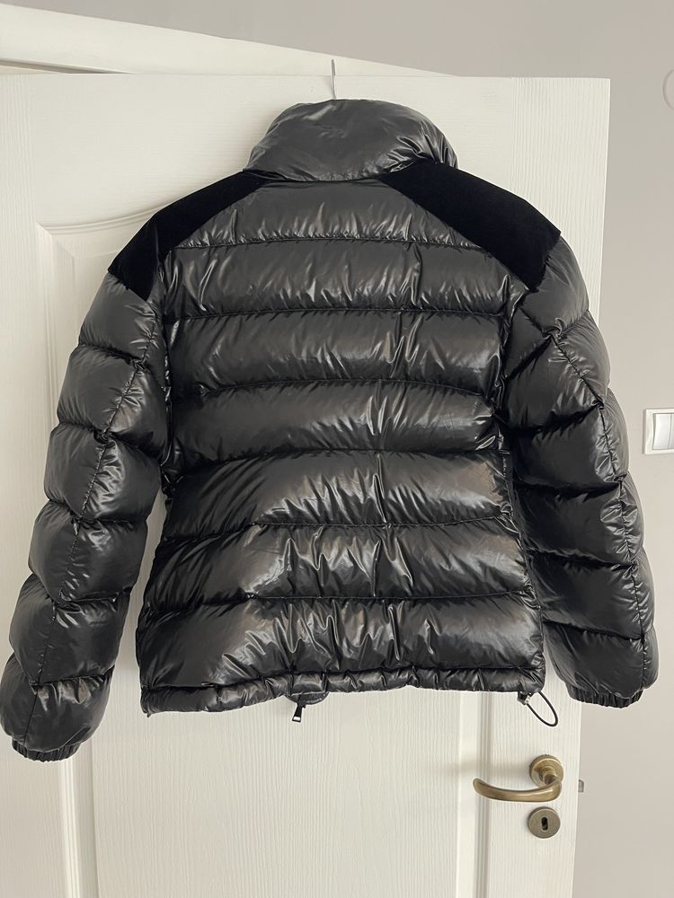 Оригинално яке MONCLER