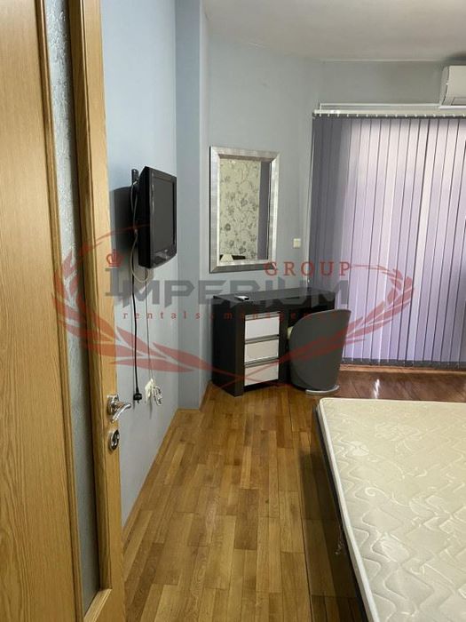 Дава се под наем Двустаен апартамент в Варна, Левски - 74 кв.м за 535.5 € - Снимка #2