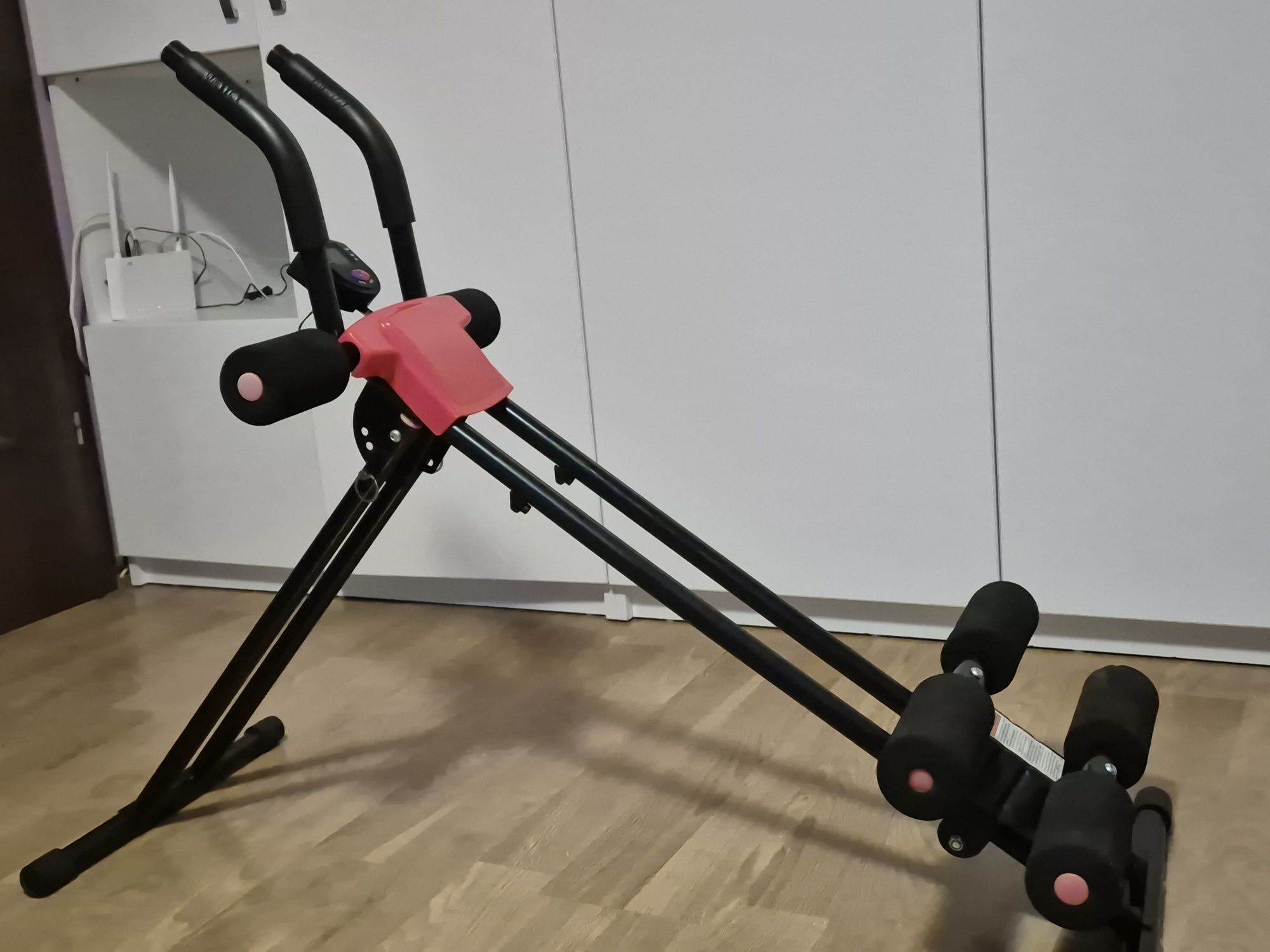 Aparat pentru abdomene