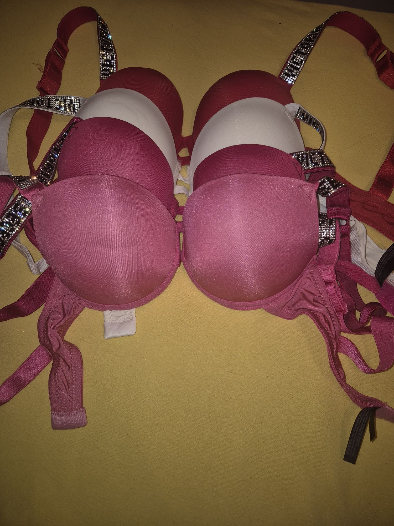 Lenjerie intima victoria secret