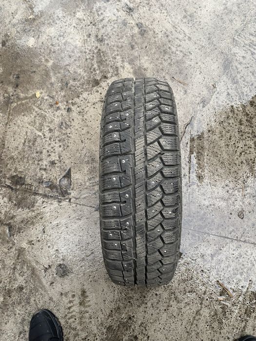 Гардиан зимняя резина отьездил один сезон                   185/65/14