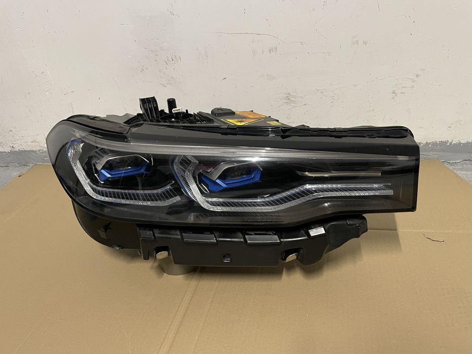 Far dreapta BMW X7 G07 Full LED LASER Original Europa