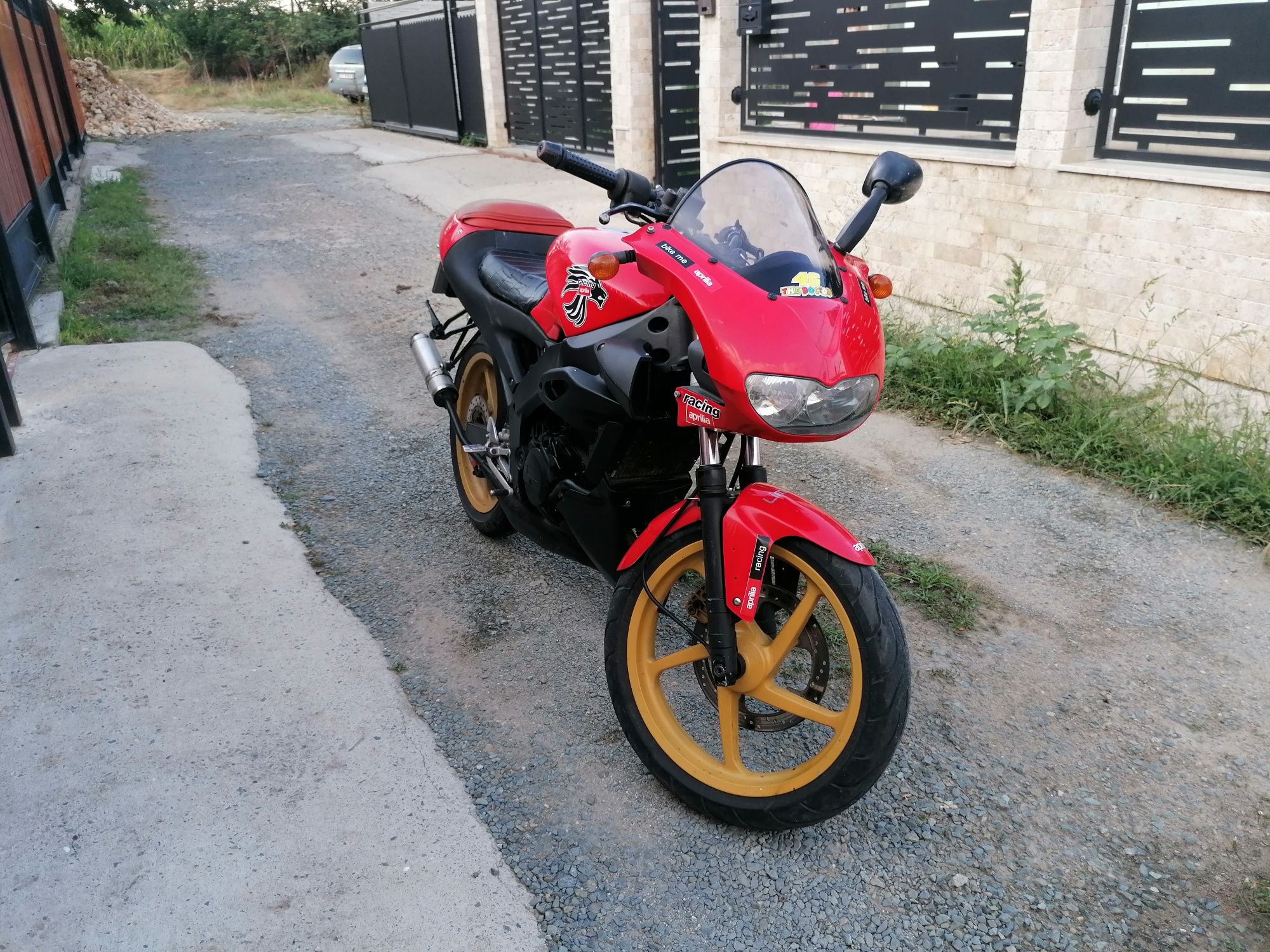 Carenaj Aprilia Rs Tuono, Minarelli AM6