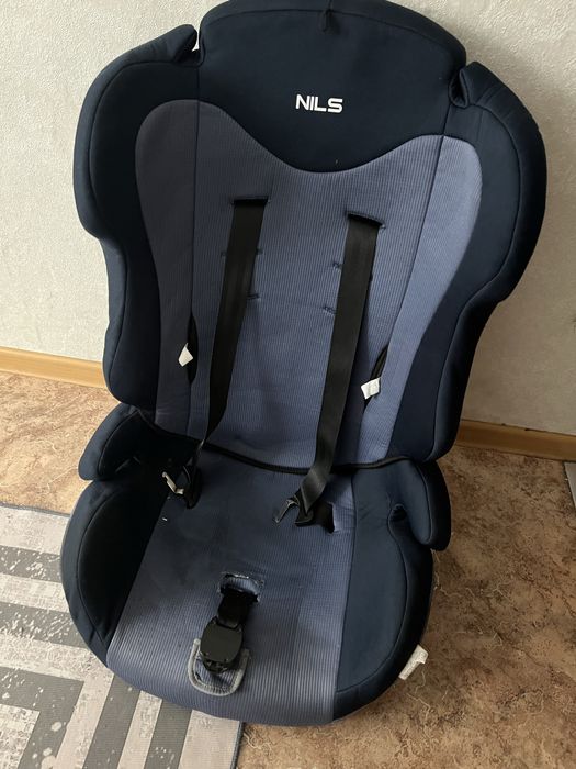 Продам автокресло