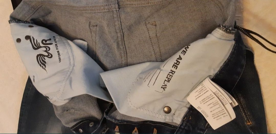 Blugi slim fit REPLAY model deosebit 100% originali, noi, eticheta.

T