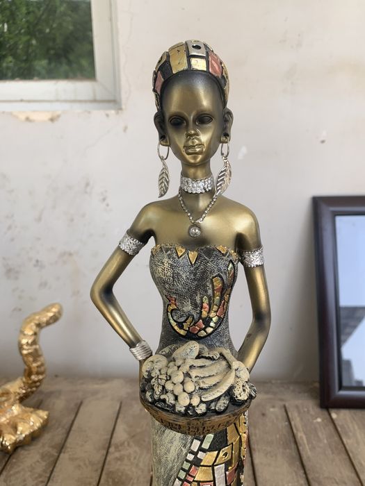 Статуэтка Женщины 45см