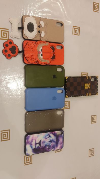 Чехлы на iPhone 10