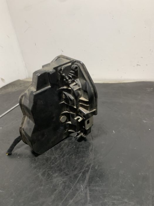 Broasca usa stanga Fata Bmw E60 E61 Seria 7 E65 E66 | 7036169