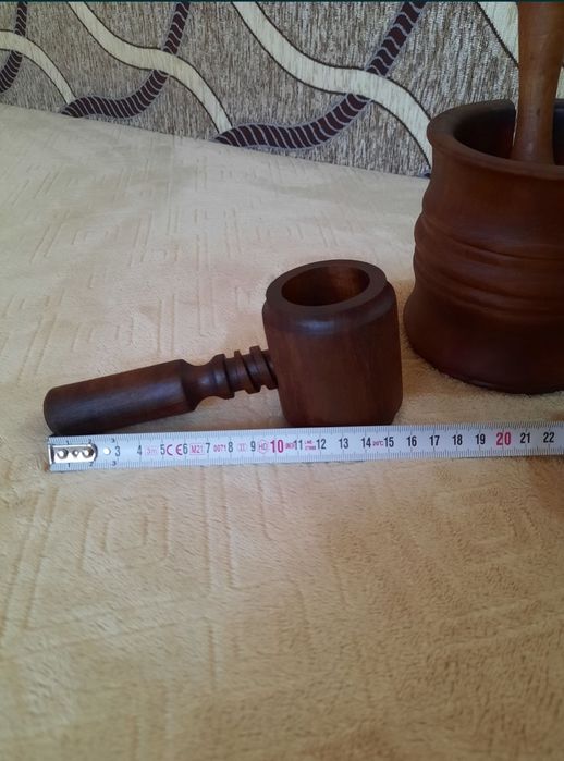 Mojar mare din lemn si spargator de nuci