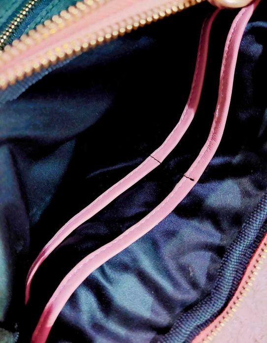 Розова, кожена чанта