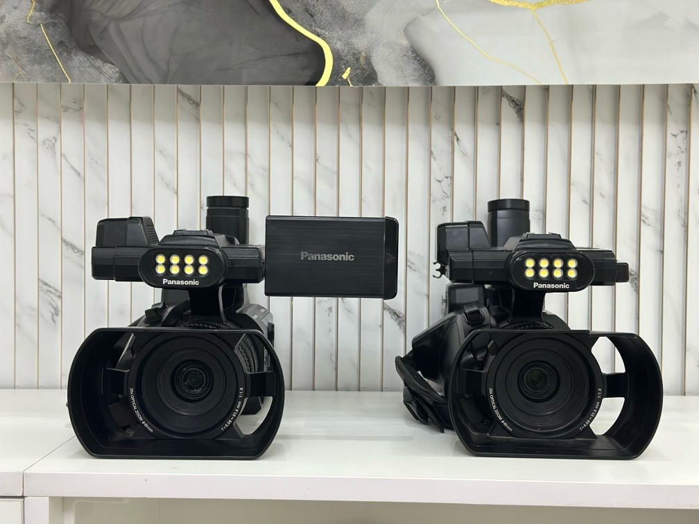 Panasonic HC PV100