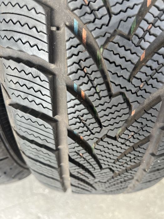 2 бр. зимни гуми 185/60/15 Platin 7,5 mm DOT 2622